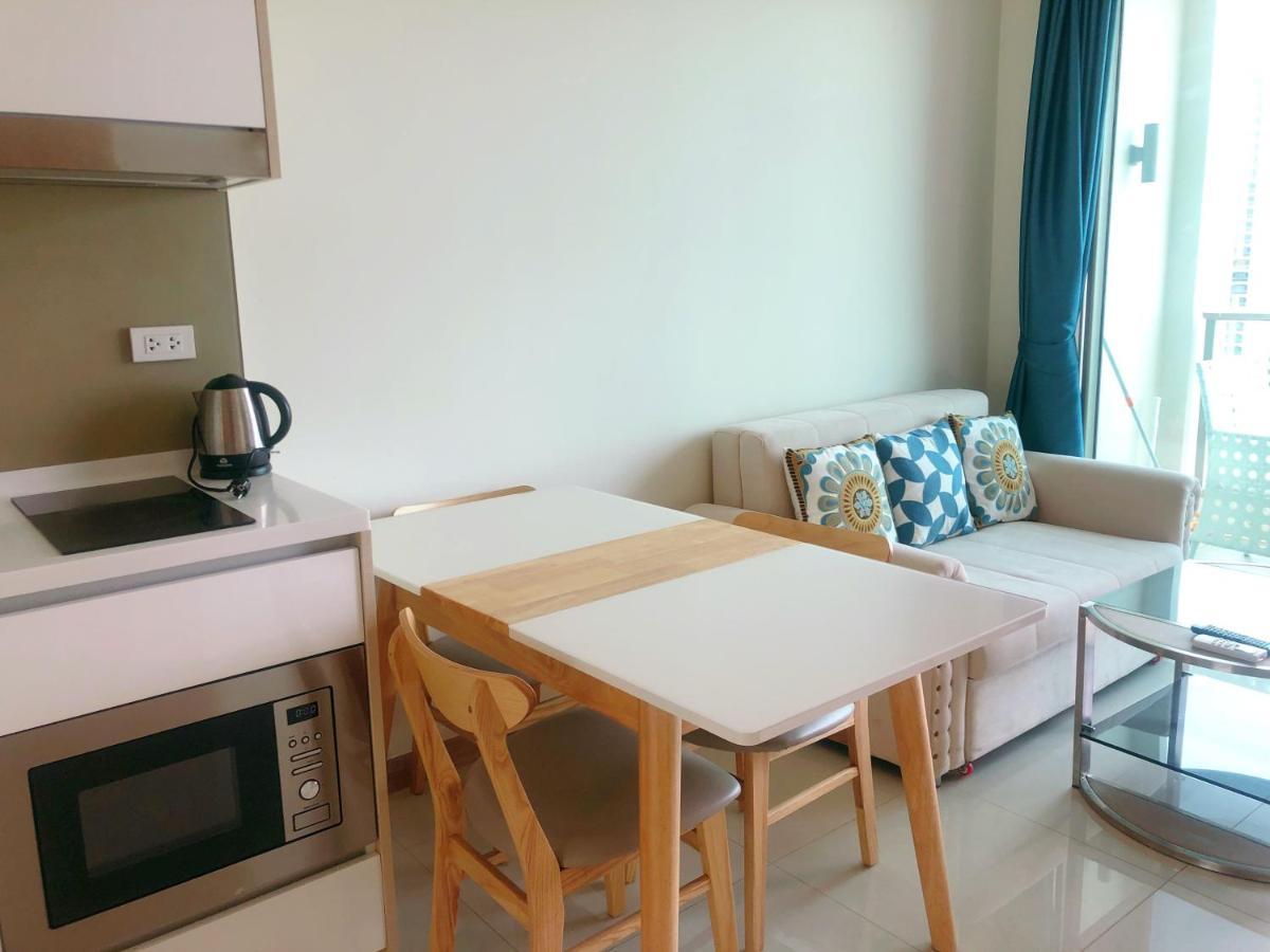 Riviera Jomtien By Daisy Pattaya 2 Apartment Exterior photo