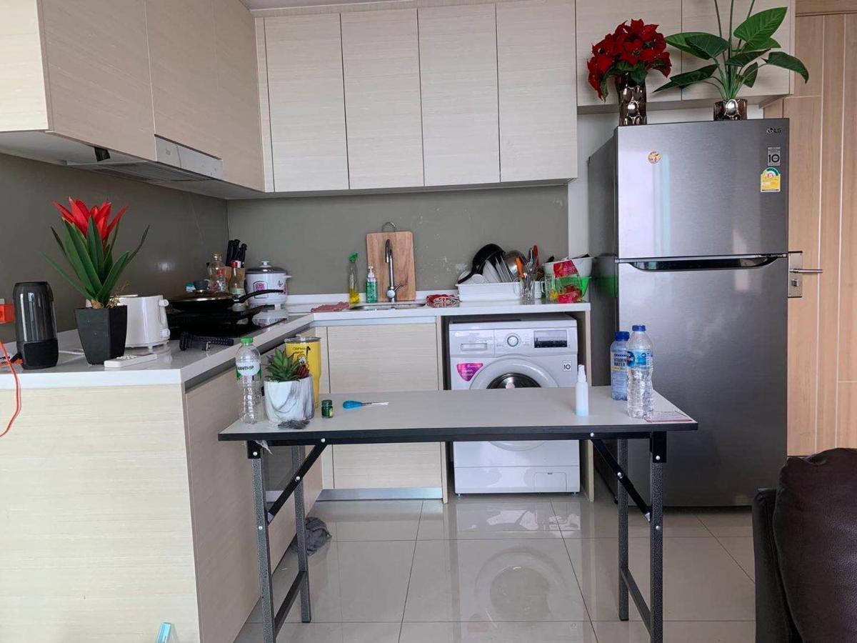 Riviera Jomtien By Daisy Pattaya 2 Apartment Exterior photo