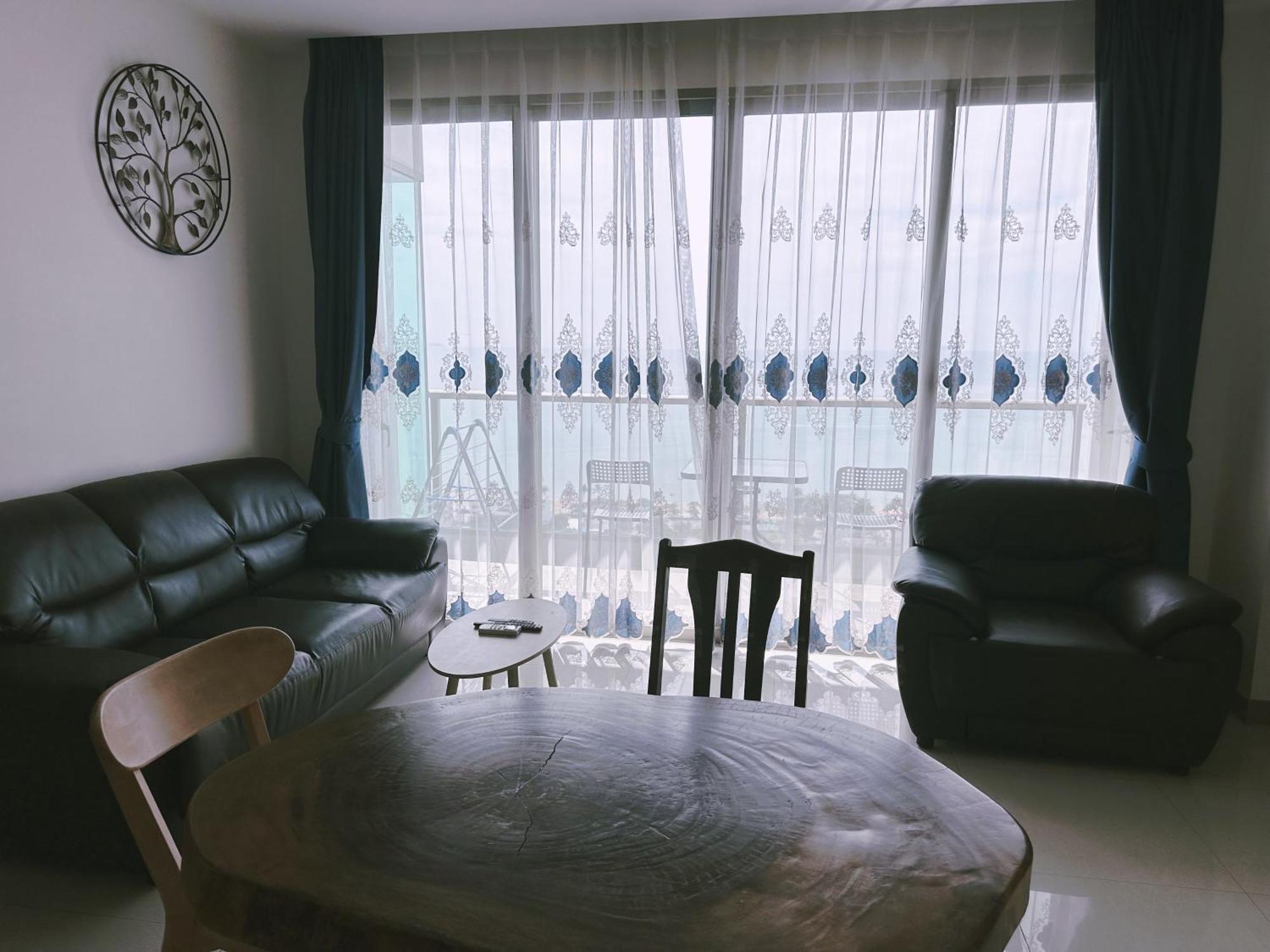 Riviera Jomtien By Daisy Pattaya 2 Apartment Exterior photo